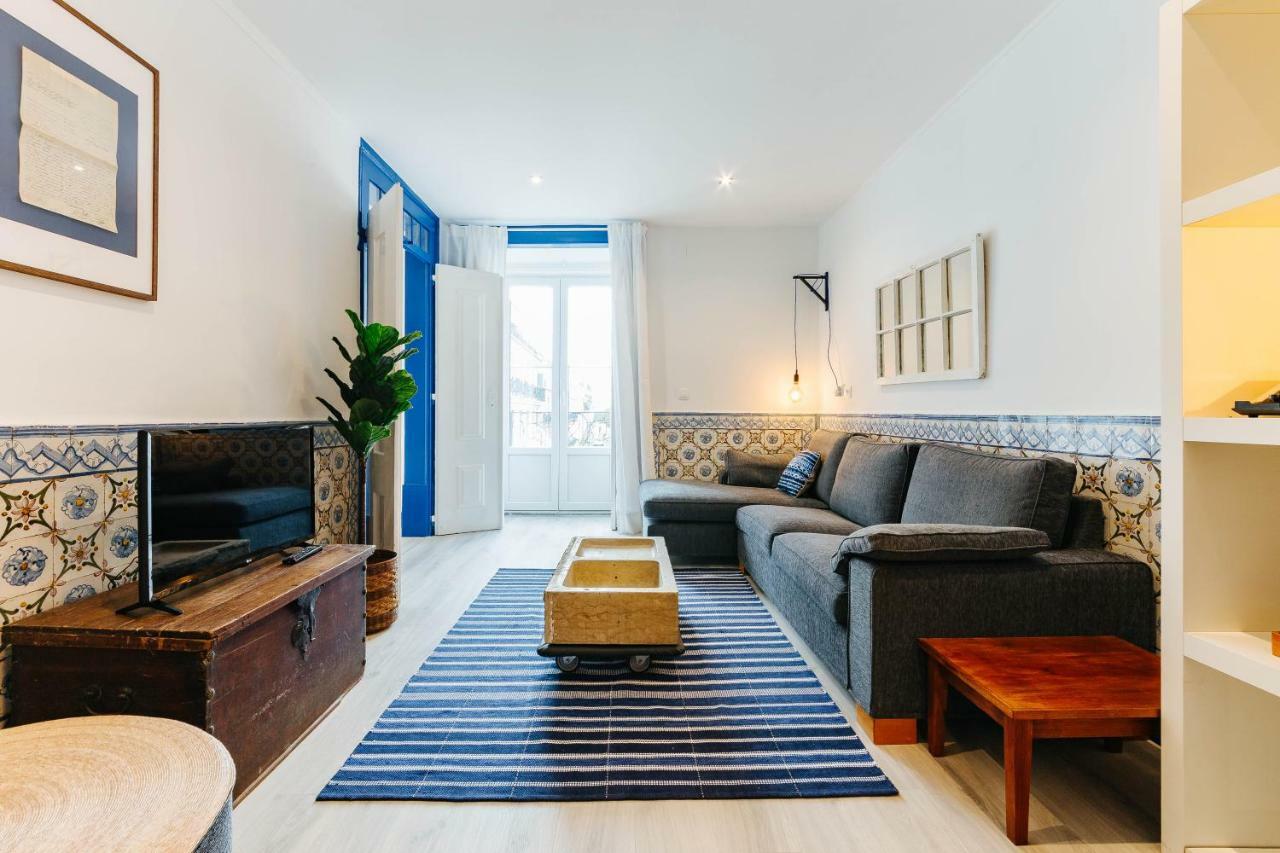 Your Second Home In Chiado Lisbon Exterior photo
